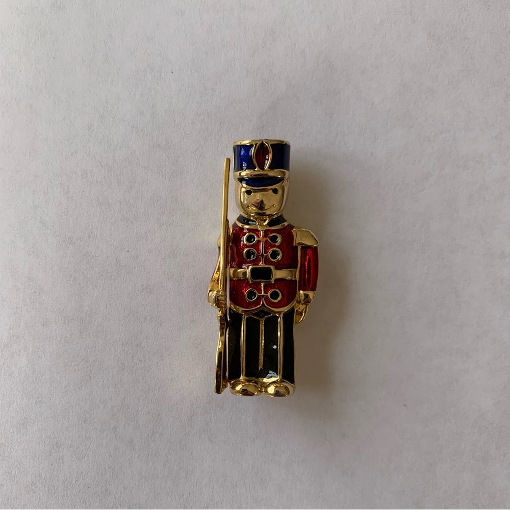 Vintage 80’s Toy Soldier Christmas Holiday Figural Enamel Brooch Pin